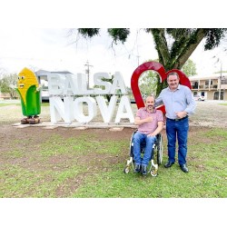 Balsa Nova ganha novo visual com letreiros turísticos